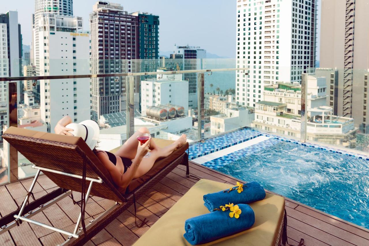 Agnes Hotel Managed By Dhg Nha Trang Extérieur photo